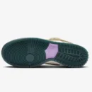 Nike SB Dunk Low x Alexis Sablone "Chameleon"