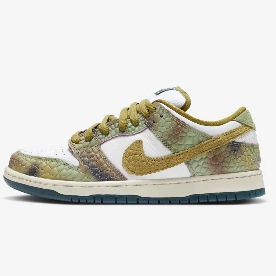 Nike SB Dunk Low x Alexis Sablone "Chameleon"